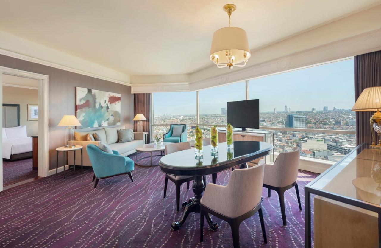 JW Marriott Hotel Surabaya Eksteriør bilde