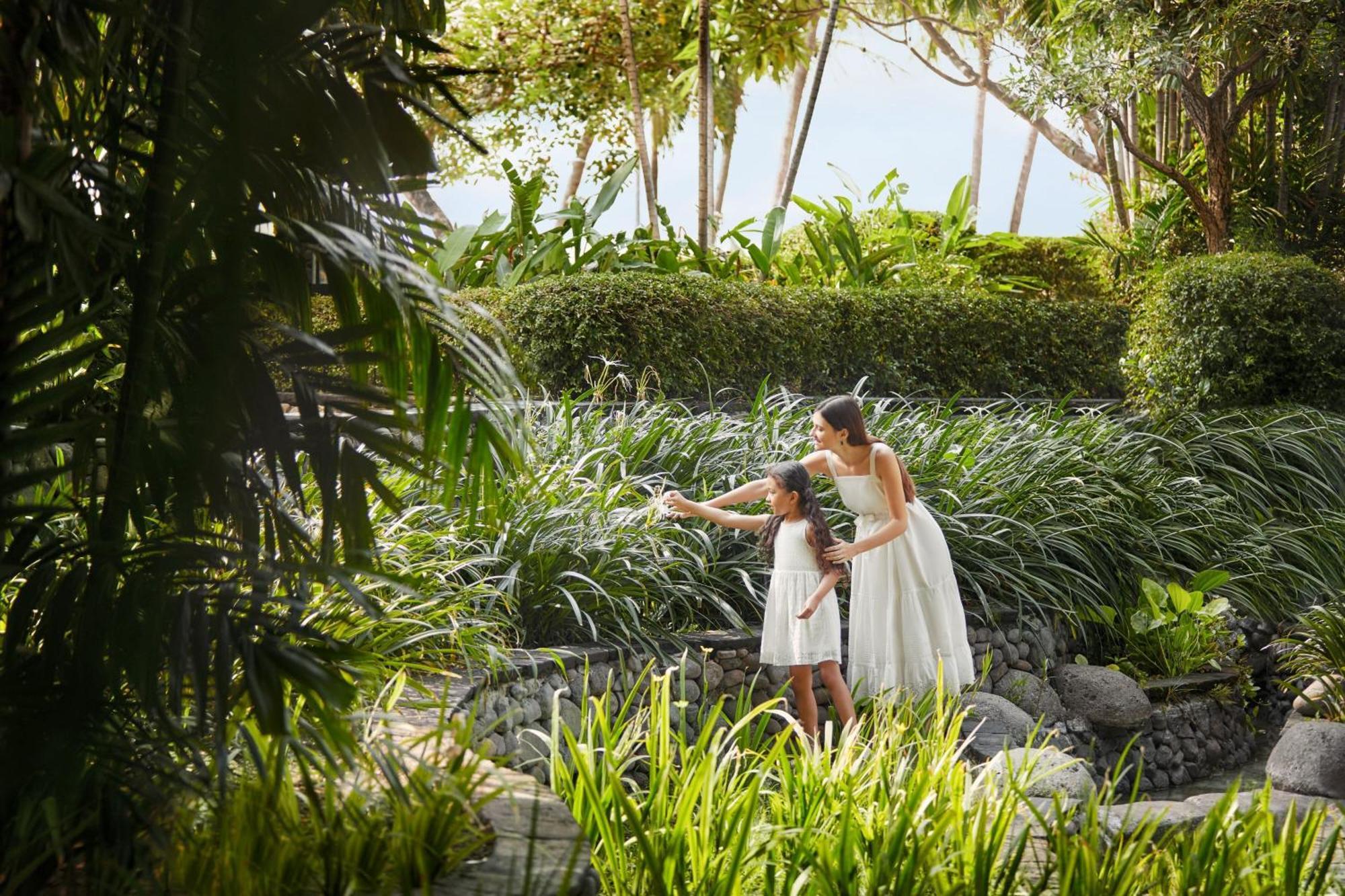 JW Marriott Hotel Surabaya Eksteriør bilde
